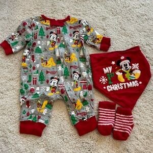 0-3M Disney Baby My First Christmas Coverall Set w/ Matching Bib & Cozy Socks